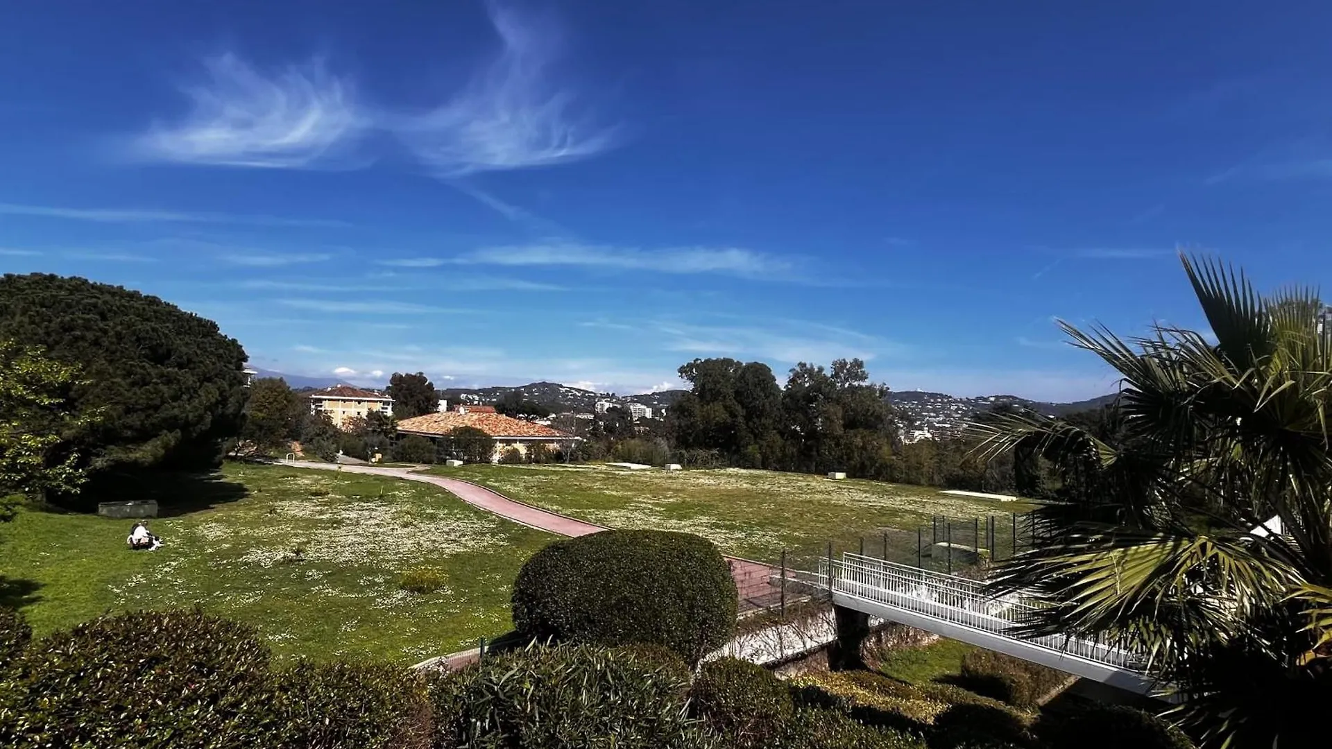 House With Garden And Swimming Pool Shared Villa Cannes France